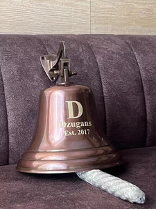 Campana Náutica Grande de 11 Pulgadas, Campana de Barco de Latón Hecha a Mano, Decoración de Pared |   Decoración de Casa de Playa Costera |   Regalo Marítimo Vintage - Product Image 3