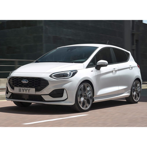 Voiture compacte économique idéale pour les trajets quotidiens au bureau, les déplacements et la conduite en ville (Ford Fiesta) - Product Image 1