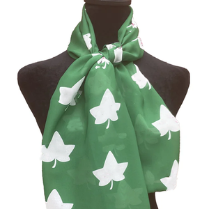Pañuelo Delgado de Gasa Premium Alpha Kappa Alpha AKA Rosa Salmón y Verde Manzana - Ligero, Regalo para la Hermandad Ivy Leaf - Product Image 3