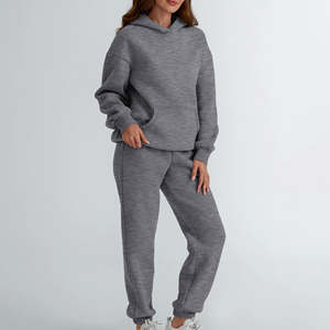 Venta directa de fábrica al por mayor, conjunto deportivo de 2 piezas para mujer, color liso, manga larga, otoño e invierno. - Product Image 1