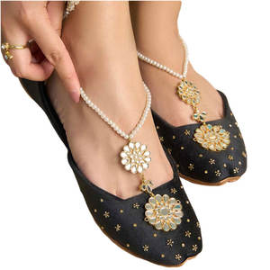 Nouvelles Khussas Légères pour Femmes - Tendance Mode Imprimée Antidérapante en Velours de Haute Qualité - Vente Directe Usine - Product Image 1