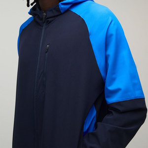 Ensemble de survêtement pour homme, couleur unie, veste à capuche avec fermeture éclair et short, style sportif, polyester à séchage rapide, vêtements de printemps - Product Image 3