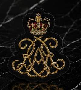 RAE Gold Bullion Hand Embroidered Eco-Friendly Non woven Round <b>Sew</b>-<b>On</b> Felt <b>Patches</b> for Hat Beret Blazer & Peak Cap-Wholesale - Product Image 1
