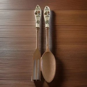 ชุดช้อนส้อมไม้สำหรับเสิร์ฟสลัด ทำด้วยมือ อุปกรณ์เสิร์ฟสลัดจากไม้ธรรมชาติ เครื่องครัว - Product Image 5