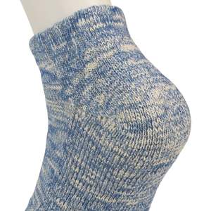 Paire de chaussettes courtes bleu clair mélangé en coton biologique durable, résistantes aux odeurs, douces au toucher, pour l'été et le quotidien - Product Image 5
