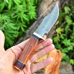 Couteau de chasse tactique EDC en acier Damas ultra-affûté de haute qualité, manche en bois de rose et laiton, fabrication OEM/ODM, vente directe usine, faible MOQ - Product Image 2