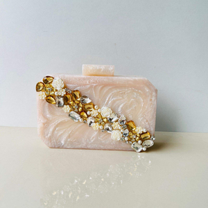 Bolso de Mano ArtGlow, Elegancia en Resina, Cierre Magnético Impermeable, Decoraciones de Diamantes y Flores, por MULTI CRAFT - Product Image 4