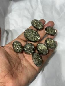 Vente en gros de cabochons ovales en quartz druzy naturel poli certifié IGI, couleur dorée métallique, pour la fabrication de bijoux, Hari Om Creations - Product Image 1
