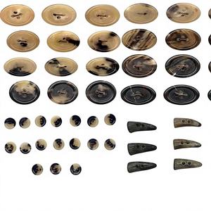 Boutons en corne écologiques personnalisés à 4 trous, forme plate, motif carré, perles en vrac, fournisseur pour vestes en jean et jeans B.S INTERNATIONAL - Product Image 4