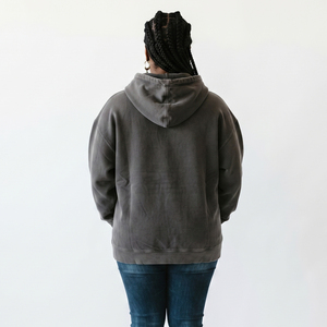 Sweat à capuche zippé pour femme grande taille, coupe oversize, avec broderie effet vieilli, 100% coton, style ample à épaules tombantes - Product Image 2