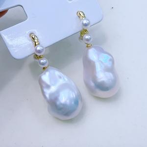 ต่างหูเงินแท้สไตล์ฝรั่งเศสย้อนยุค ดีไซน์หรูหรา รูปทรงตัว C ประดับมุกน้ำจืดหลากสีสัน ดีไซน์ทันสมัย - Product Image 3