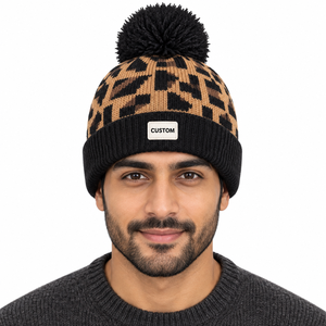 Bonnet en tricot imprimé léopard avec pompon et logo personnalisé, casquette d'hiver à revers motif animal, style streetwear, vente en gros B2B - Product Image 2