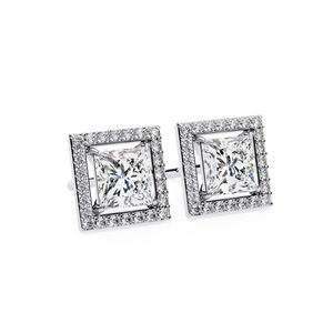 Pendientes de tuerca con halo de moissanita talla princesa, piedra de 5.50mm con 48 piedras laterales de 1.10mm, pendientes cuadrados de moissanita tipo diamante, plata 925 - Product Image 3