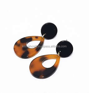 Pendientes de Resina con Certificación IGI de la Mejor Calidad de KISWAH CRAFT, Diseño Personalizado, Estilo Bohemio Vintage para Damas, Nueva Colección - Product Image 1