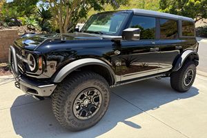 Compra de Auto Usado: Ford Bronco Wildtrak SUV 2022, Listo para Envío Mundial - Product Image 6