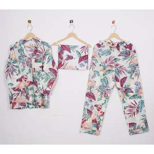 Ensemble de pyjama de luxe 100% coton biologique pour femmes, motif floral, vêtements de nuit doux et respirants pour toutes les saisons, cadeaux pour demoiselles d'honneur - Product Image 1