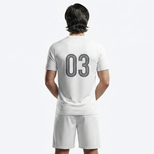 Ensemble de maillot de football à col rond pour hommes, uniforme d'équipe de football premium pour hommes, maillot de football 100% polyester avec ensemble de shorts - Product Image 2