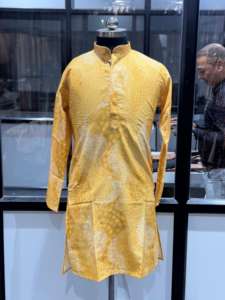 Conjunto de Vestido Indo Occidental Banagala de 2 Piezas de Alta Calidad y Lujo para Fiestas Étnicas Modernas, Disponible al Mejor Precio - Product Image 6