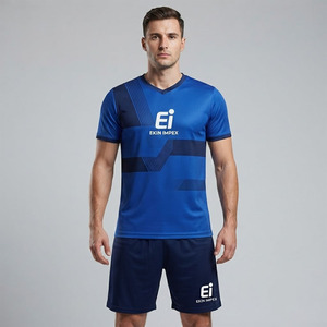 Kit de badminton sur mesure de qualité supérieure, impression par sublimation, léger, respirant, ensemble maillot et short pour tournoi - Product Image 3