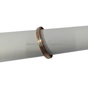 Bracelet de magnétothérapie en cuivre pur à 99,9 %, triple rangée d'aimants à haute intensité pour un équilibre énergétique maximal, la réduction de l'inflammation et le bien-être - Product Image 1