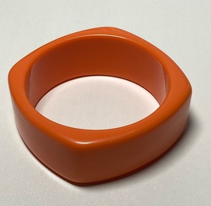Resin <b>Bangle</b> <b>Bracelet</b> with Gold Flake Design Lightweight Resin <b>Bracelet</b> Stylish Women's Jewelry - Product Image 3