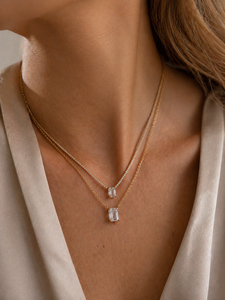 Collar con Colgante de Circonia Cúbica con Corte Esmeralda Chapado en Oro de 18K para Mujer, Cadena de Serpiente Minimalista en Capas para Uso Diario - Product Image 2