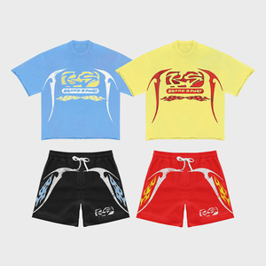ชุดเสื้อยืดและกางเกงขาสั้นลายกราฟิกเปลวไฟสำหรับผู้ชาย ปี 2026 เสื้อผ้าสตรีทแวร์ฤดูร้อนทรงโอเวอร์ไซส์ ชุดลำลอง 2 ชิ้น ชุดกีฬาแบบเข้าชุด - Product Image 4