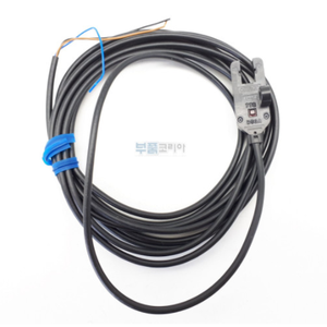 Cho <span class=keywords><strong>Omron</strong></span> EE-SX772 ảnh <span class=keywords><strong>Micro</strong></span> cảm biến độ nhạy cao cảm biến quang học - Product Image 1