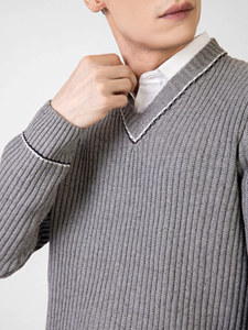 <b>Men's</b> Grey V-Neck Knitted Pullover <b>Sweater</b> Long Sleeve Solid Color Autumn Top - Product Image 5