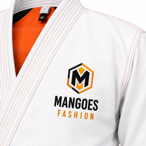 Kimono de Jiu Jitsu BJJ con Logotipo Personalizado en la Parte Delantera, 450GSM, Unisex, 100% Algodón, Absorbente de Humedad, Uniforme de Artes Marciales Resistente - Product Image 4