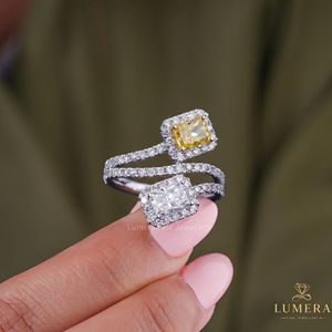 Anillo de Compromiso con Doble Halo de Diamantes Amarillos Cultivados en Laboratorio, Anillo de Oro Personalizado, Joyería de Lujo para Novia, Joyería Fina para Mujer - Product Image 1