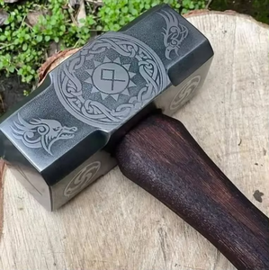 ค้อนช่างยี่ห้อ MS Enterprises ทำด้วยมือ ลายสลักแบบไวกิ้ง ทำจากเหล็กกล้าคาร์บอนเกรดอุตสาหกรรม หน้าตัดทรงสี่เหลี่ยมผืนผ้า ด้ามจับแบบมีพื้นผิว - Product Image 5