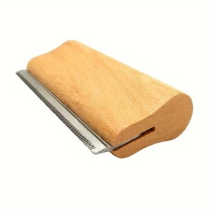 1 outil de toilettage pour chevaux de qualité supérieure - Lame anti-poils pour un pelage sain, un outil de nettoyage doux spécialement conçu pour les animaux de compagnie - Product Image 2