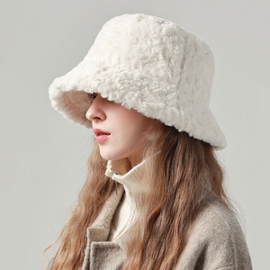 Women's Winter <b>Warm</b> Plush Basin <b>Hat</b> New Korean Version with Face Display Casual Outdoor Travel Argyle & Bows Pattern - Product Image 6