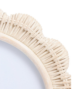 Elegant <b>White</b> Rattan Picture <b>Frame</b> Scalloped Round Wicker Photo <b>Frame</b> Decorative Tabletop Accent For Home Hotel Decoration - Product Image 3