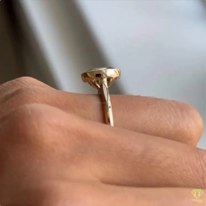 Elegant Green Gemstone <b>Ring</b> With Minimalist Gold Band And Modern Bezel Setting Design For Women - Product Image 5