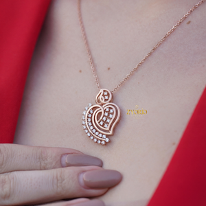 Elegante Colgante de Diamantes en Forma de Corazón con Cadena de Eslabones Chapada en Oro, Diseño Brillante, Joyería de Lujo para Bodas - Product Image 5