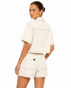 Ensemble short en jean pour femme, best-seller, tenue d'été tendance avec tissu résistant, haut boutonné, poches, coupe élégante pour le streetwear - Product Image 5