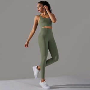 Ensemble de sport sans couture cinq pièces pour homme : brassière de sport, crop top, haut à manches longues, leggings taille mi-haute, écologique, pour entraînement et yoga - Product Image 3