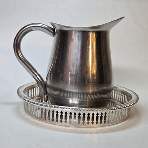 Pichet à lait en acier inoxydable avec plateau de service décoratif, carafe en métal argenté pour café, thé, hôtel et restaurant - Product Image 3