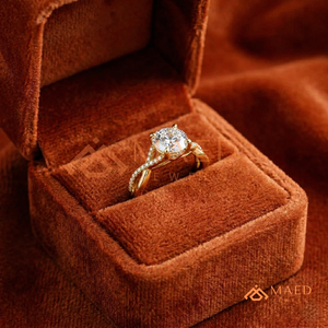 แหวนมอสซาไนต์ทรงกลมชุบทอง 14K ดีไซน์หรูหราสำหรับเจ้าสาว ใช้เป็นเครื่องประดับสัญญาสำหรับผู้หญิง สวมใส่ได้ทุกวัน เป็นของขวัญ สไตล์อเมริกัน สวยสง่า คลาสสิก รุ่นใหม่ - Product Image 4
