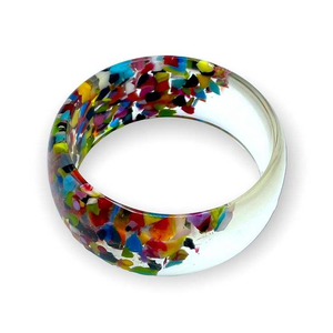 Bracelets en résine personnalisables, design tendance, directement d'Inde, avec logo personnalisé, pour un usage quotidien décontracté, par AFZA ENTERPRISES - Product Image 4