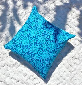 Funda de Almohada Cuadrada de Algodón 100% con Estampado Floral Azul Paisley, Diseño Boho para el Hogar, Hecha a Mano en India, Ecológica y Personalizable - Product Image 1