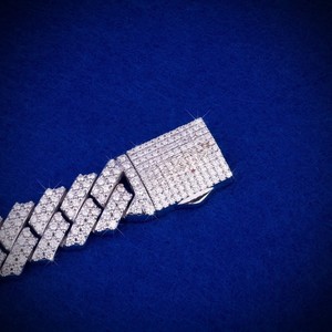 สร้อยข้อมือ Pahal Jewels Ice Cuban Link ประดับโมอิสซาไนต์ เงินแท้ 925 ชุบโรเดียม พร้อมใบรับรอง สำหรับเป็นของขวัญในงานแต่งงานหรืองานเลี้ยง - Product Image 5