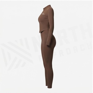 Ensemble de yoga North Approach avec fermeture éclair intégrale sur le devant, couleur marron uni, tissu respirant, vêtements de sport pour femmes - Product Image 3