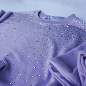 Sweat-shirt pour femmes tendance avec strass, touche décorative élégante, sweat-shirt pour femmes de qualité supérieure avec strass - Product Image 4