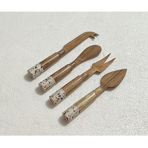 Ensemble de couteaux à fromage en bois écologiques avec manche en terrazzo, fourchette, couteau cœur, spatule, outils de découpe de fromage, ustensiles de cuisine - Product Image 1