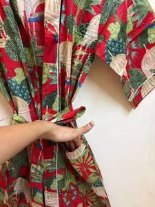 Albornoz Kimono de Algodón con Estampado Floral de Lujo para Mujer, Ligero, Transpirable, Cuello en V, Manga 3/4, Cierre con Cordón - Product Image 2