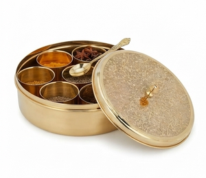 Boîte de rangement artisanale ronde en métal doré avec 6 tasses, couvercle anti-poussière, pour vaisselle de cuisine, style antique - Product Image 6