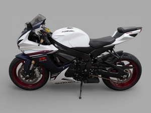 Motocicleta usada en venta, Suzuki GSX-R750 2025 - Product Image 2